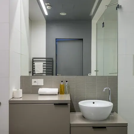 Rentplanet - Sky Tower Lägenhet Wrocław