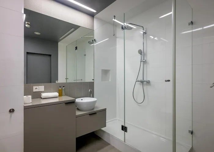 Rentplanet - Sky Tower